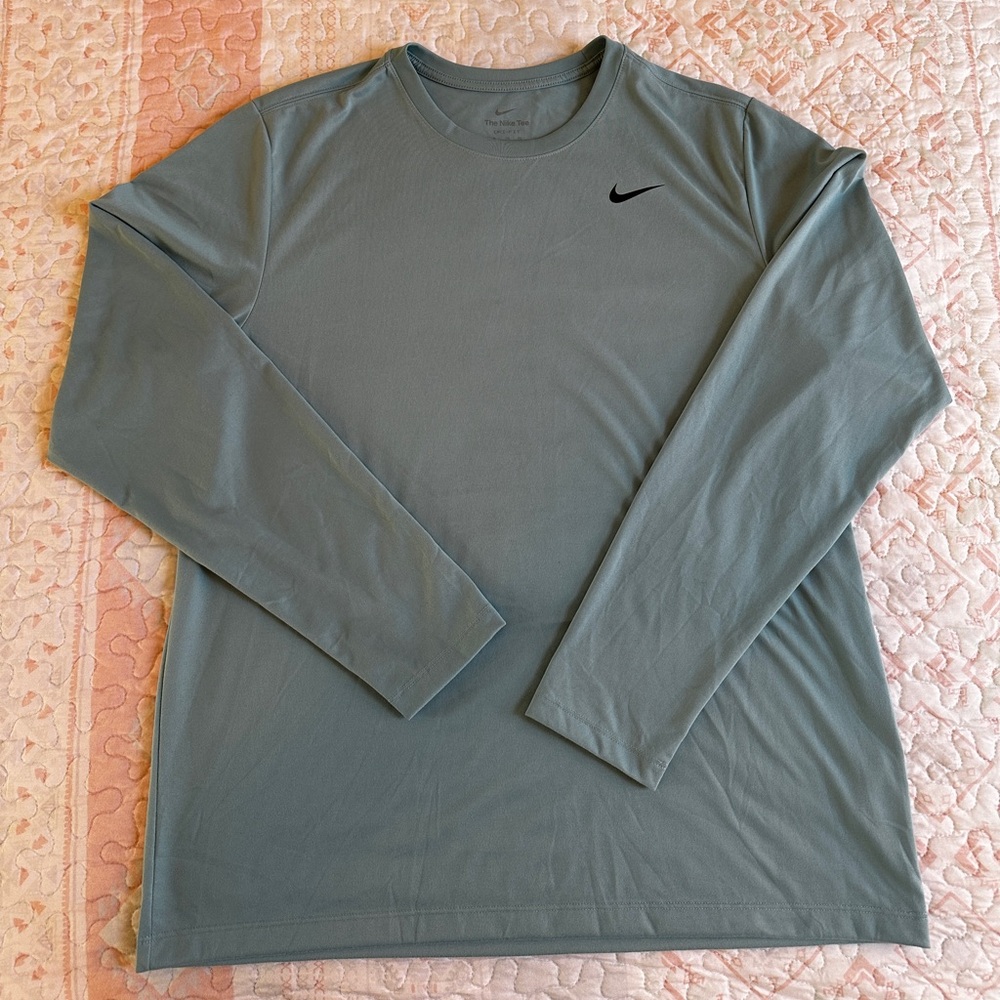 Nike Men's Slate Long Sleeve Tee